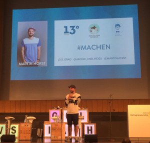 Foto von Herrn Prof. Faltin, auf der Bühne